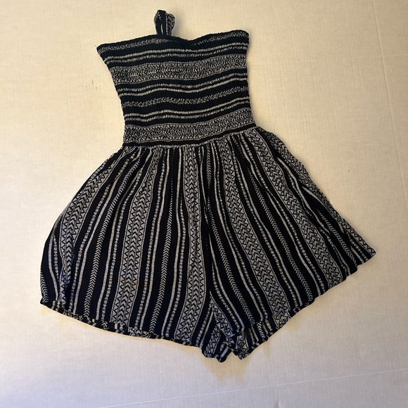BE COOL Gray & black Strapless casual Romper shorts Sz-S. K11 - Picture 5 of 8
